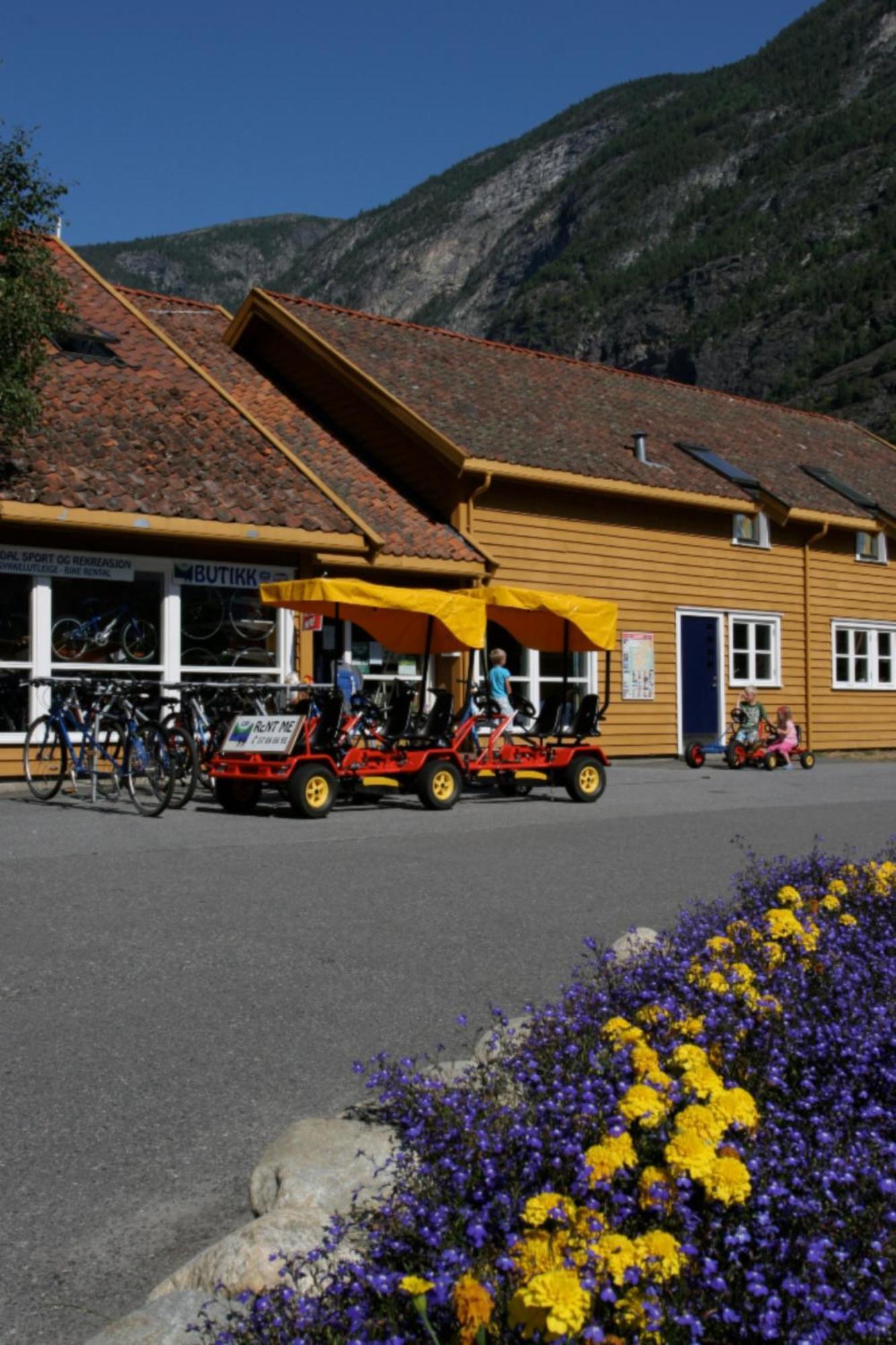 Laerdal Ferie- Og Fritidspark Laerdalsoyri Exterior photo
